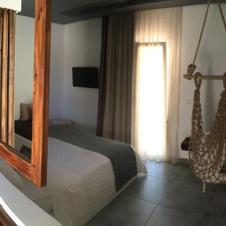 Aellia Hotel & Suites Leros Lakkion ภายนอก รูปภาพ