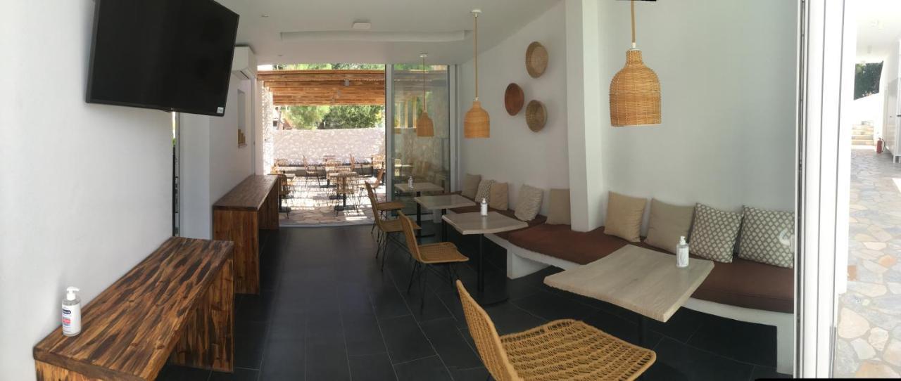 Aellia Hotel & Suites Leros Lakkion ภายนอก รูปภาพ