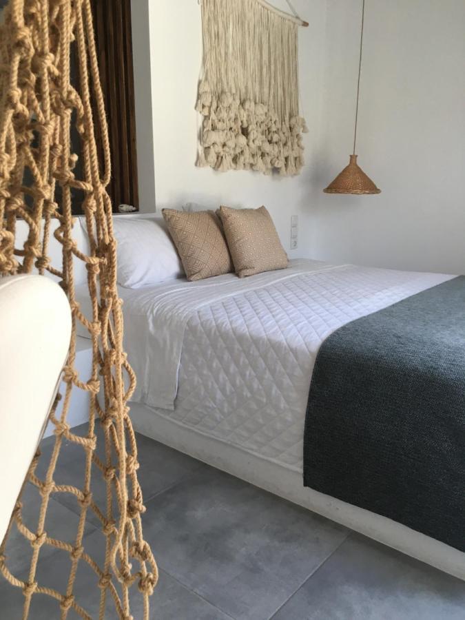 Aellia Hotel & Suites Leros Lakkion ภายนอก รูปภาพ