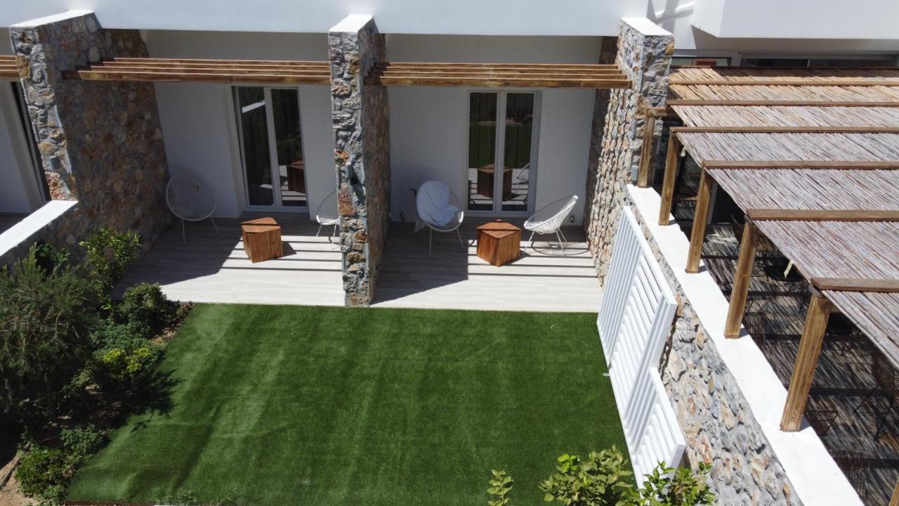 Aellia Hotel & Suites Leros Lakkion ภายนอก รูปภาพ